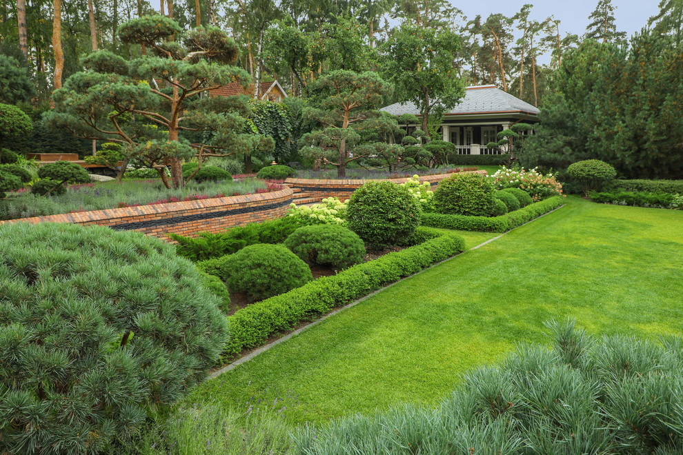 Коттеджный сад в Барвихе (дизайн и исполнение компании "Imperial Garden")