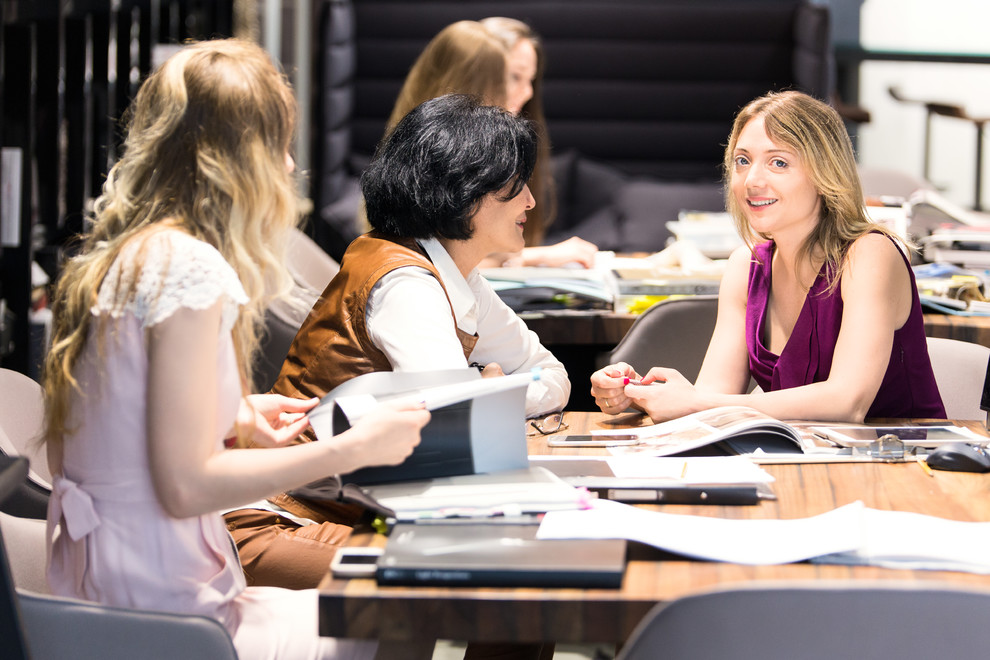 Фотосессия сотрудников для дизайн студии Goldenheads