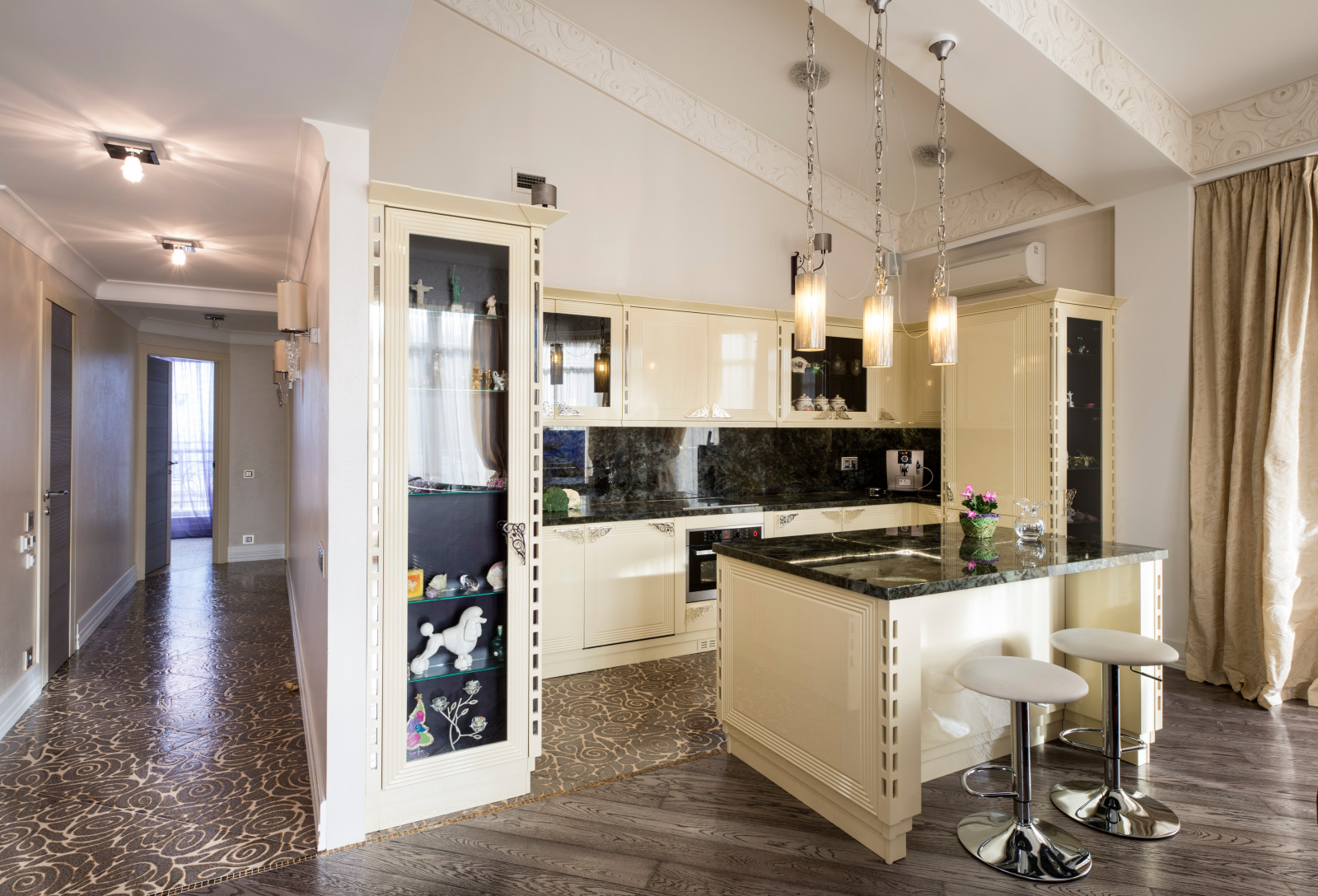 АПАРТАМЕНТЫ 176,4М2, НА АНДРЕЕВСКОЙ НАБ.