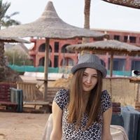 Елена Захарова