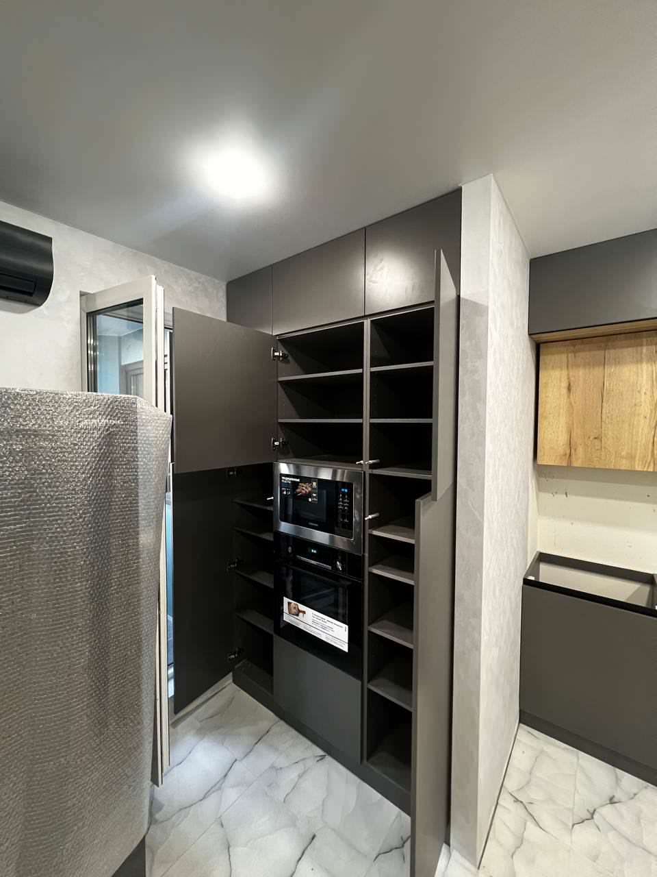 Обложка проекта: Кухня в студии