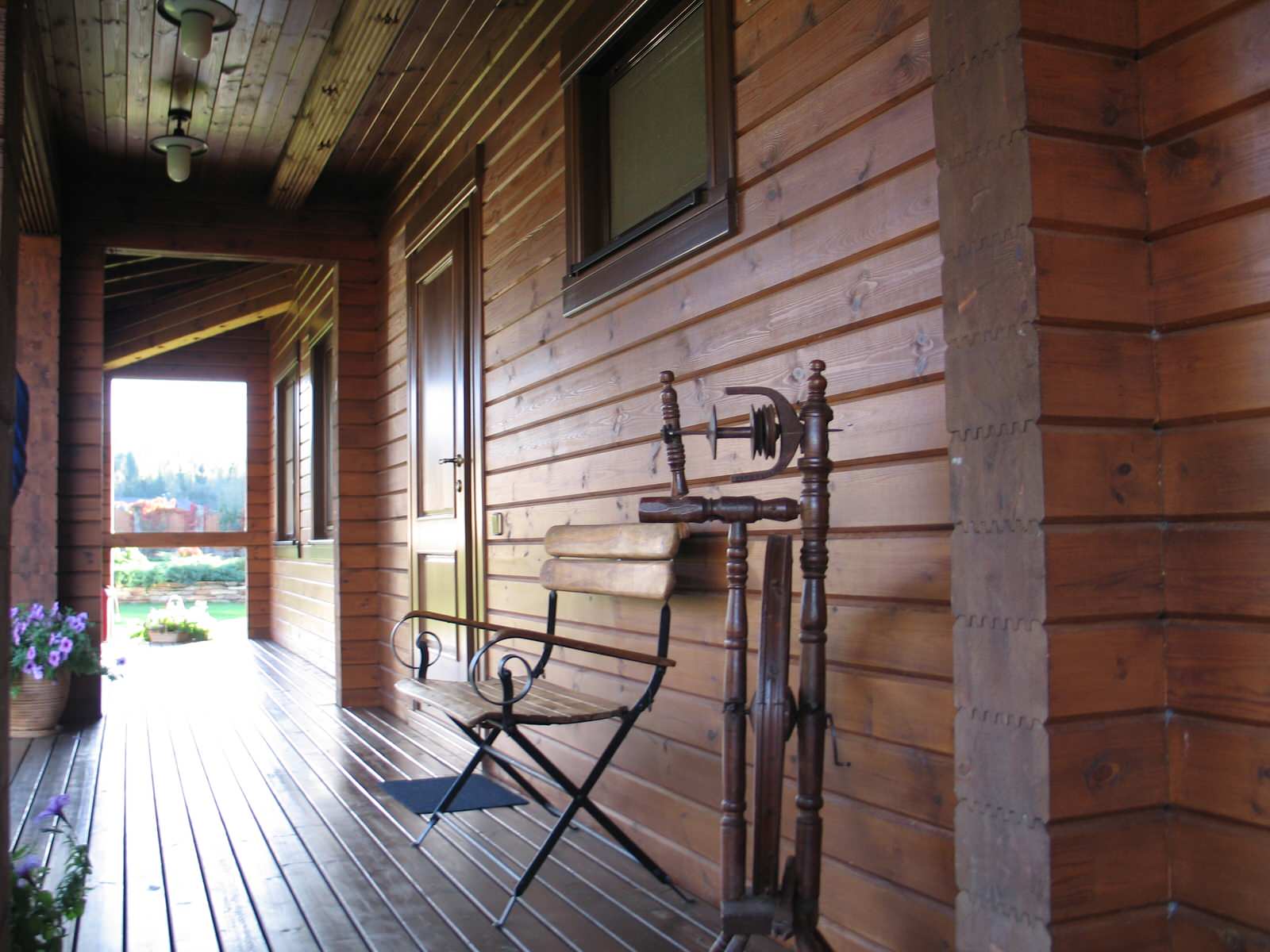 Обложка проекта: ДЕРЕВЯННЫЙ ДОМ НА НОВОРИЖСКОМ ШОССЕ