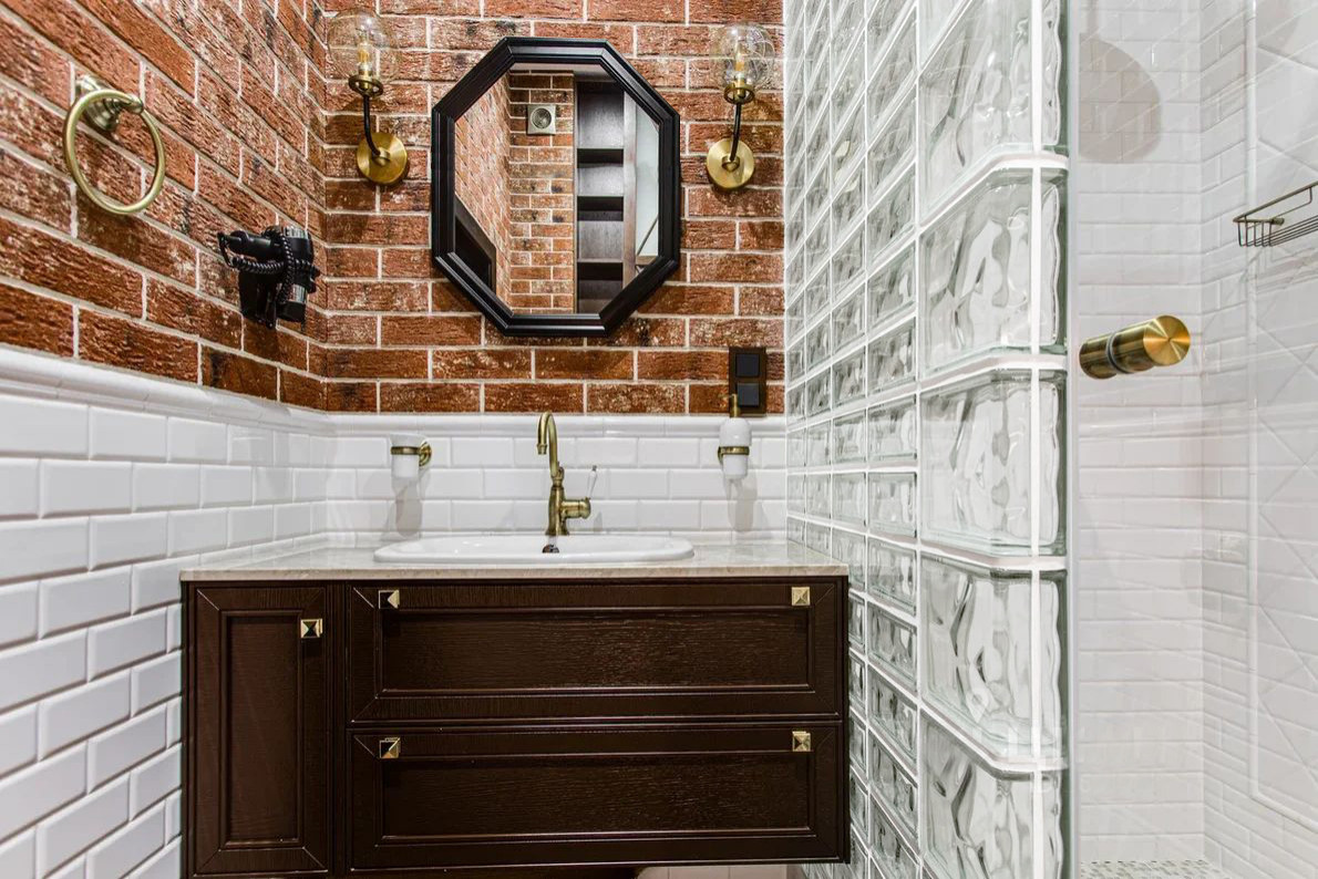 Обложка альбома: подиум