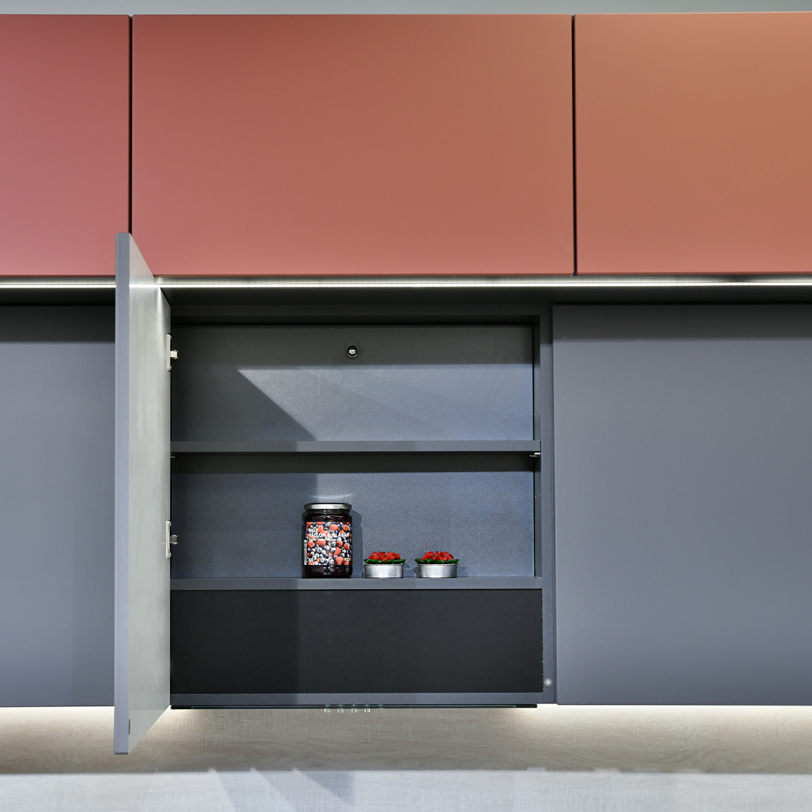 Кухня в треновых оттенках