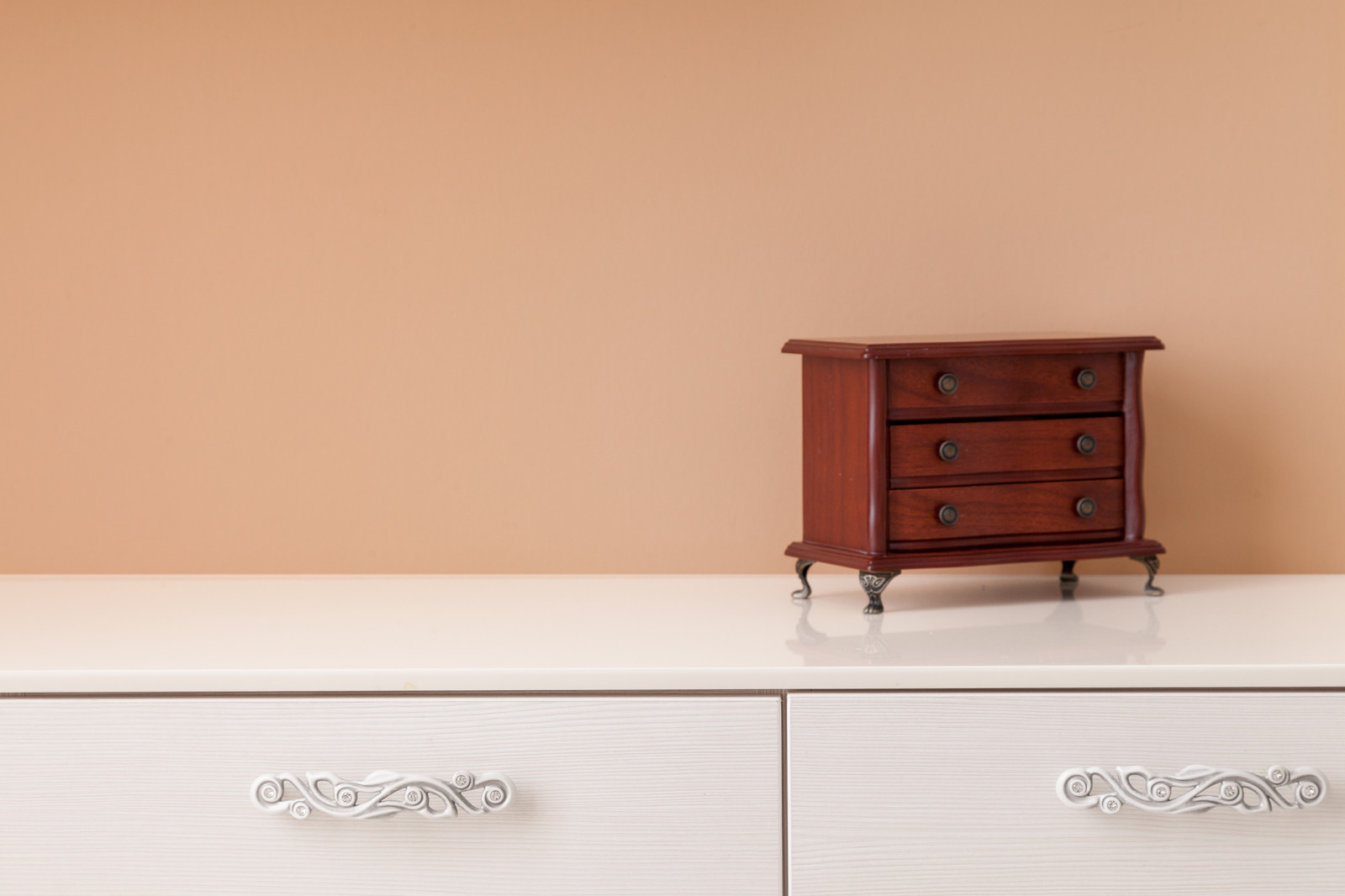 Дизайн квартиры с использованием искусственного камня