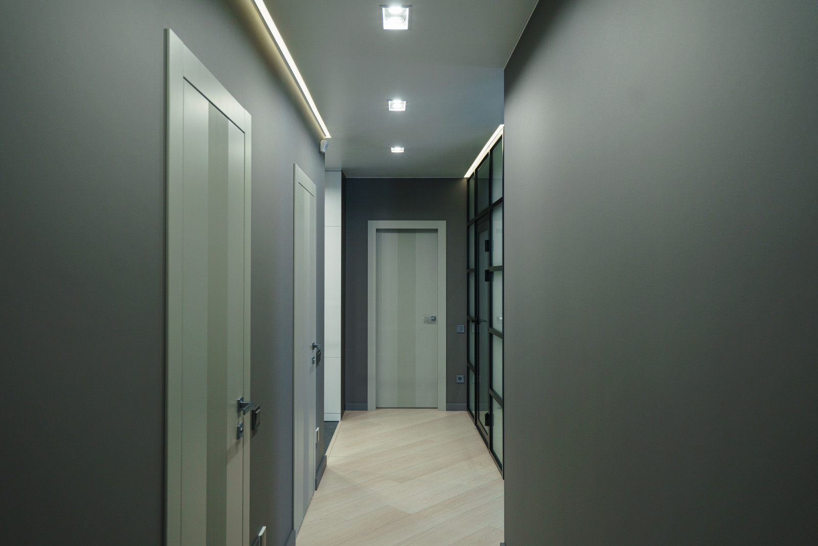 Темные акценты