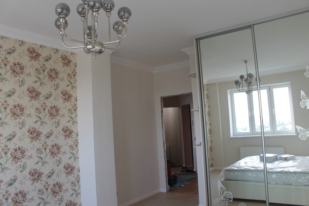 Квартира в стиле современной классики в фиолетовых тонах