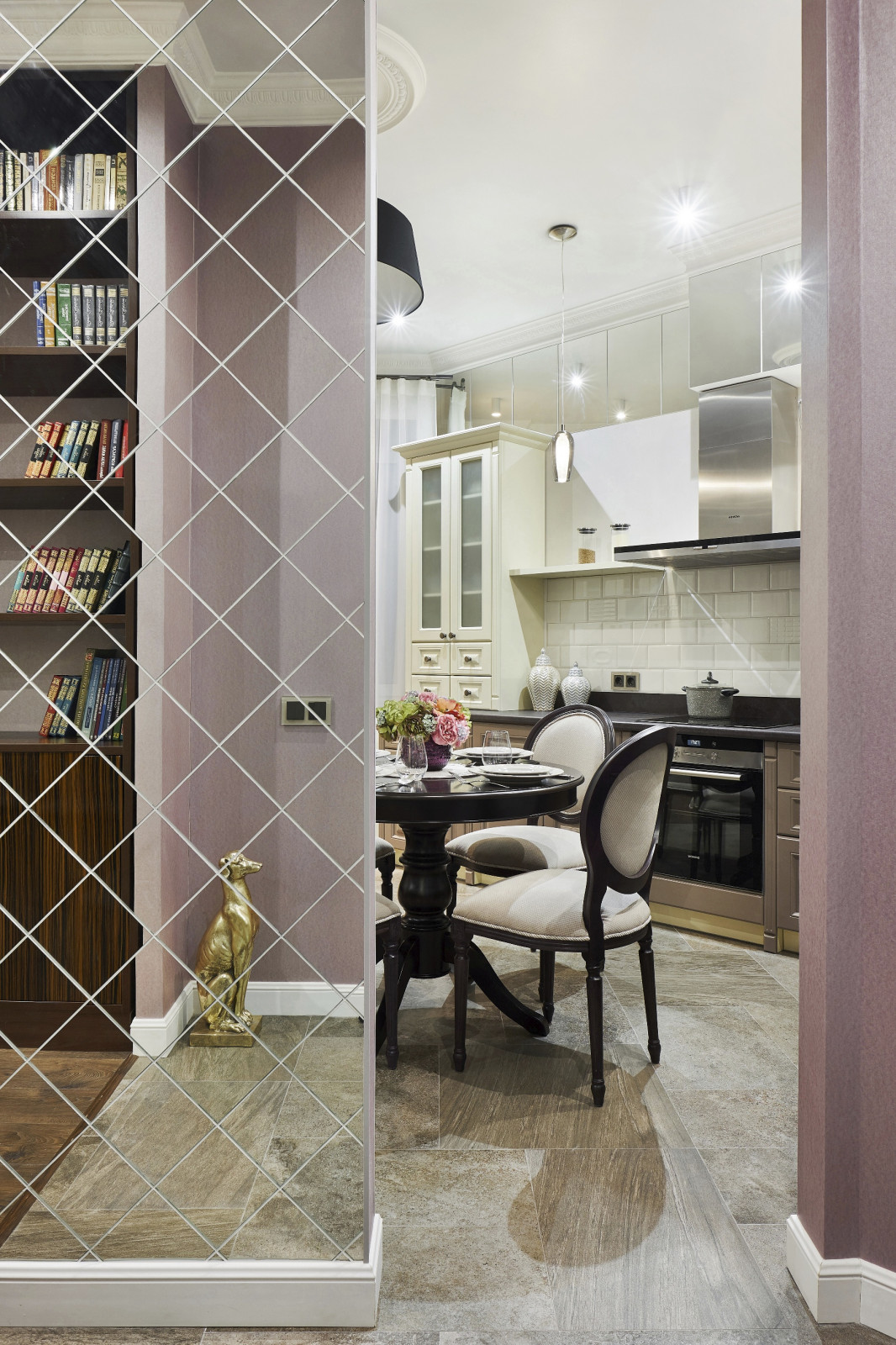 Квартира для молодой девушки.