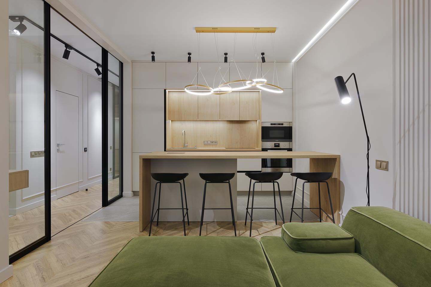 Обложка проекта: We are ready to take objects in Germany for 2022. Stuttgart area. If large objec