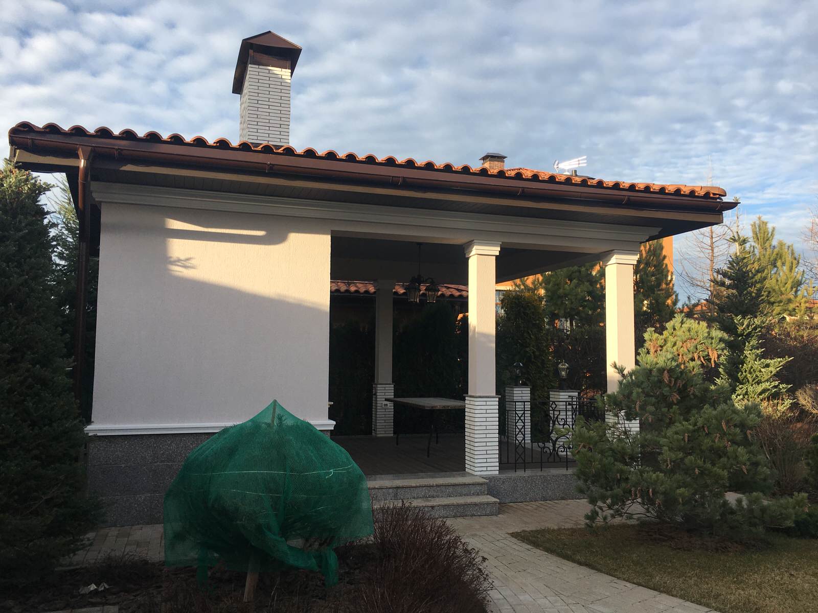 Ремонт фасадов беседки