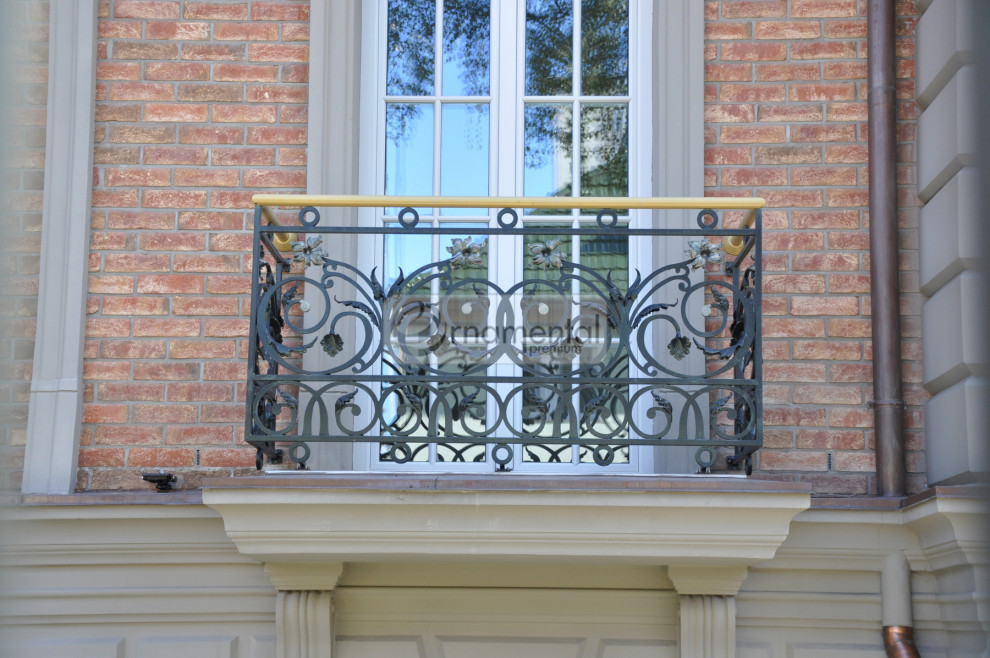 Обложка проекта: Балконы и перила