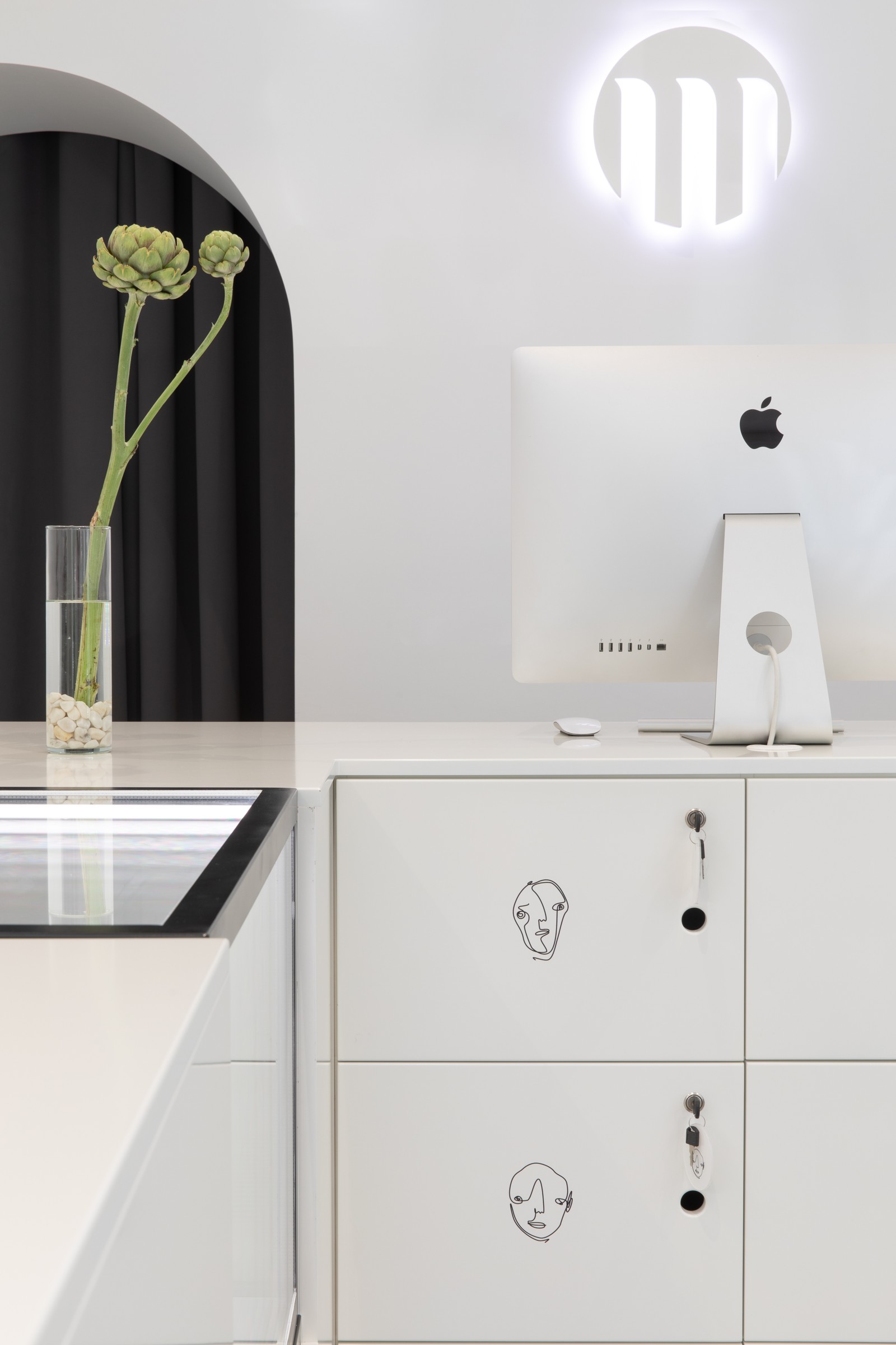 Marnie стрижки и кофе