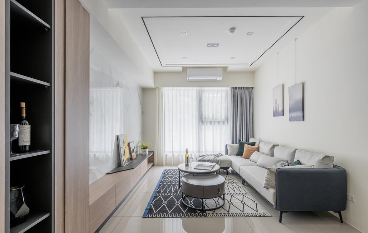 Благородные кремовые тона в современной квартире для большой семьи от L DESIGN