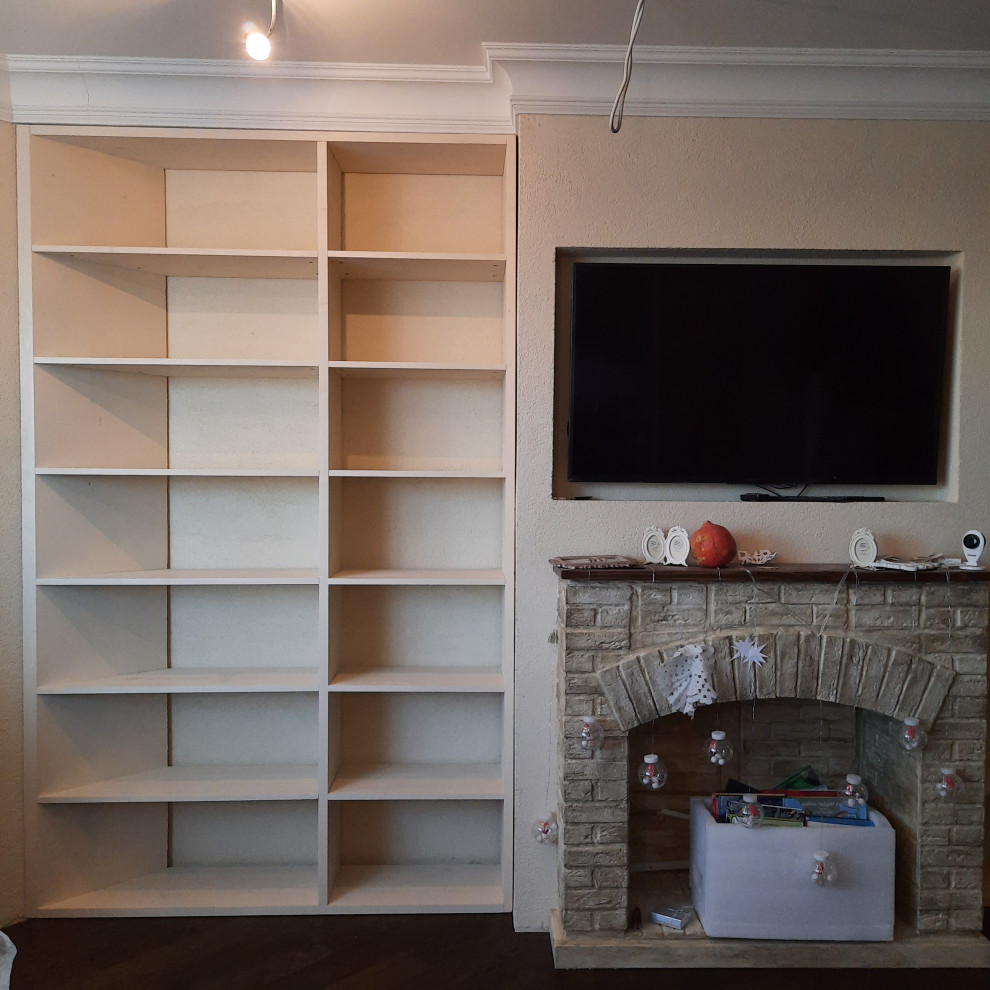 Книжные стеллажи