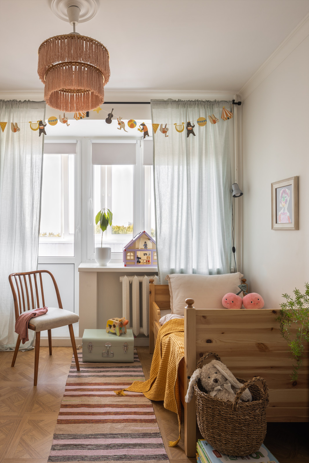 Детская комната. Абажур с кисточками, ручной работы