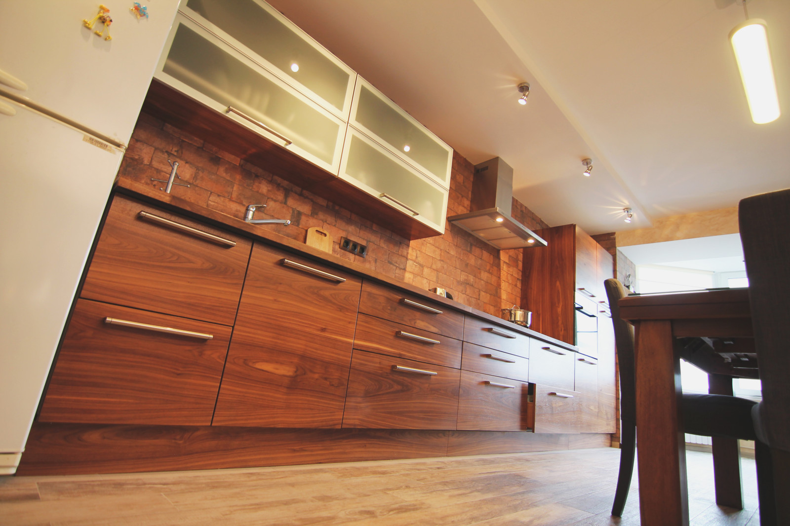 Кухня из американского ореха American walnut kitchen