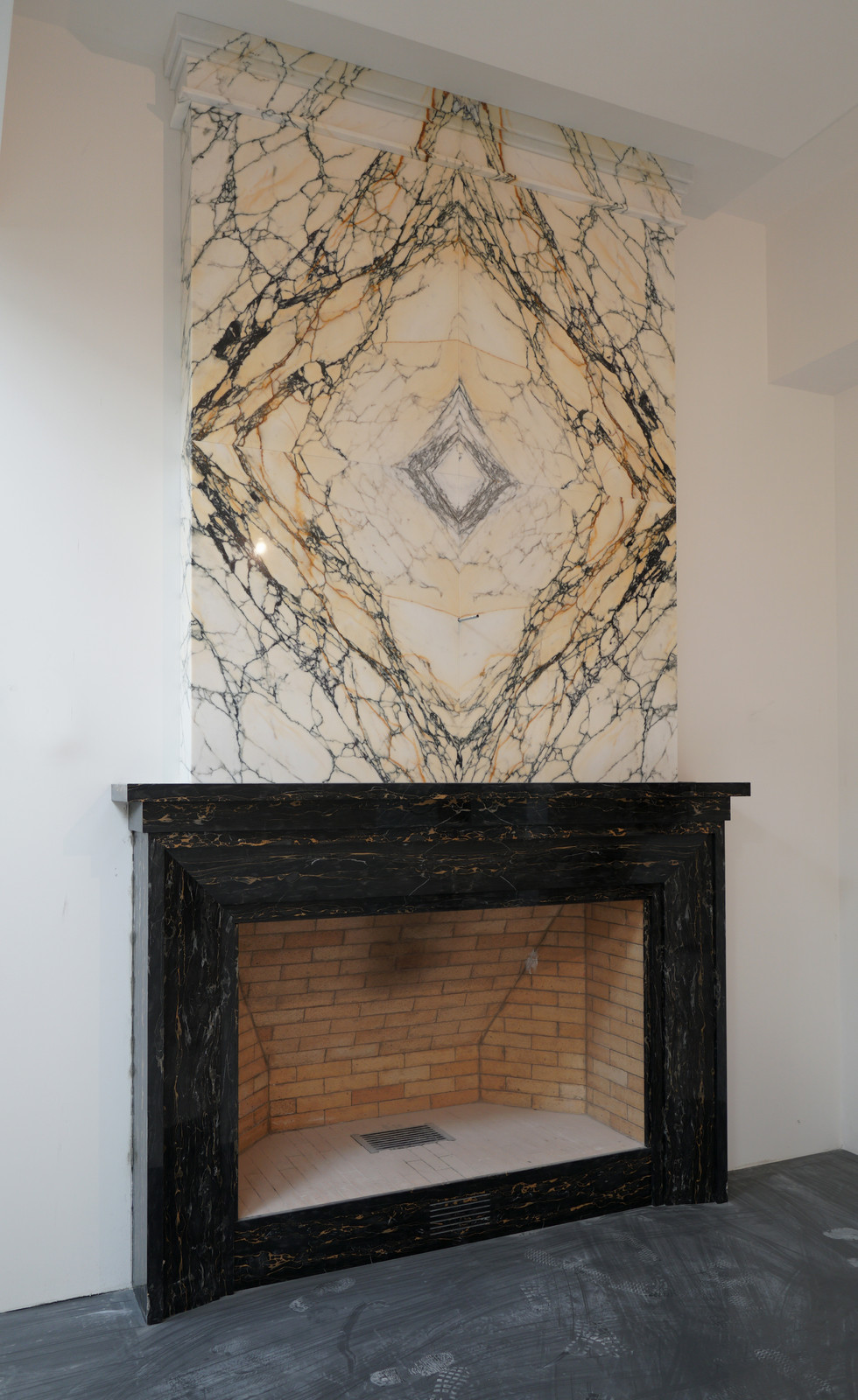 Обложка проекта: Nero Portoro - Paonazzo