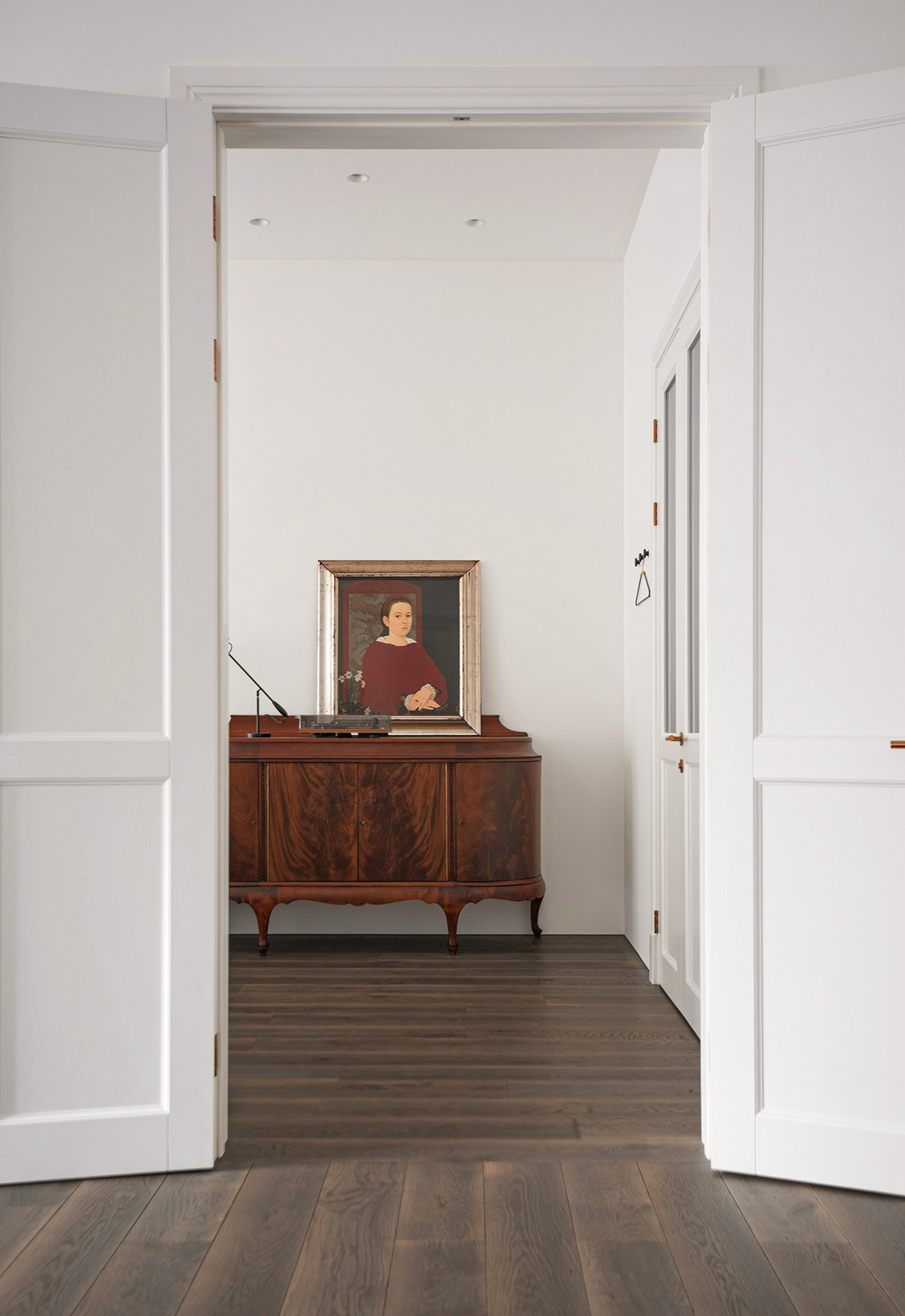 Houzz тур: Минимализм и классика возле Исаакиевского собора