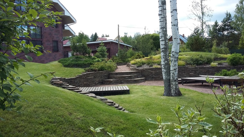 Сад  на холмах