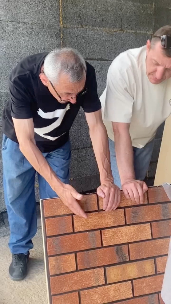 6A23F3A1-BD83-409A-ADD7-D9D46D52AC3E