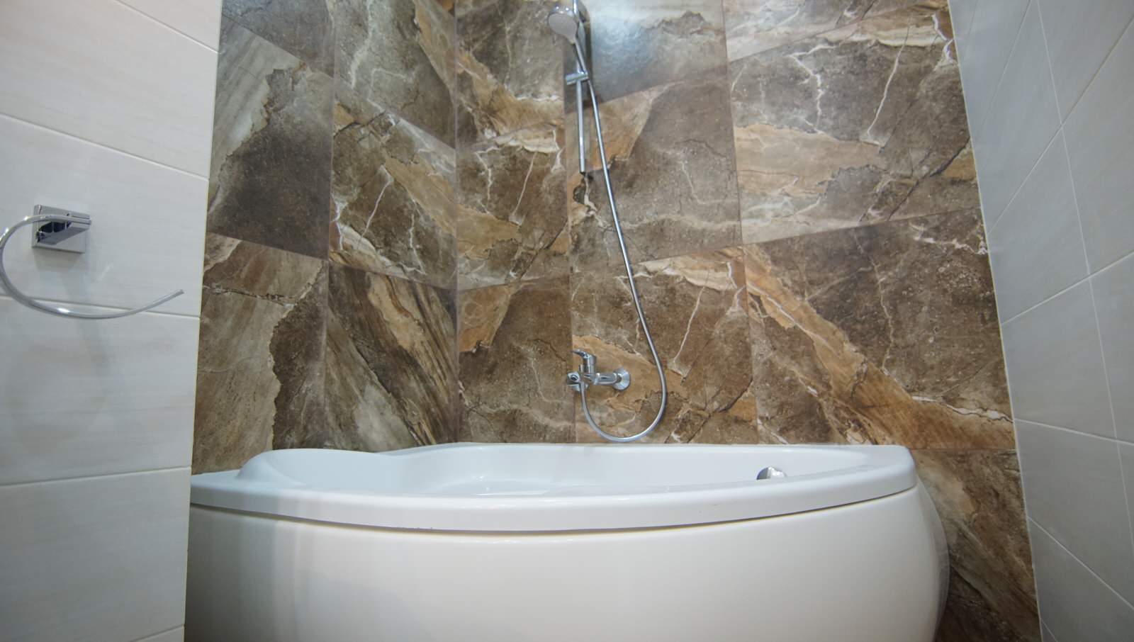 Кусочек моря и прекрасная квартира | Мидгард