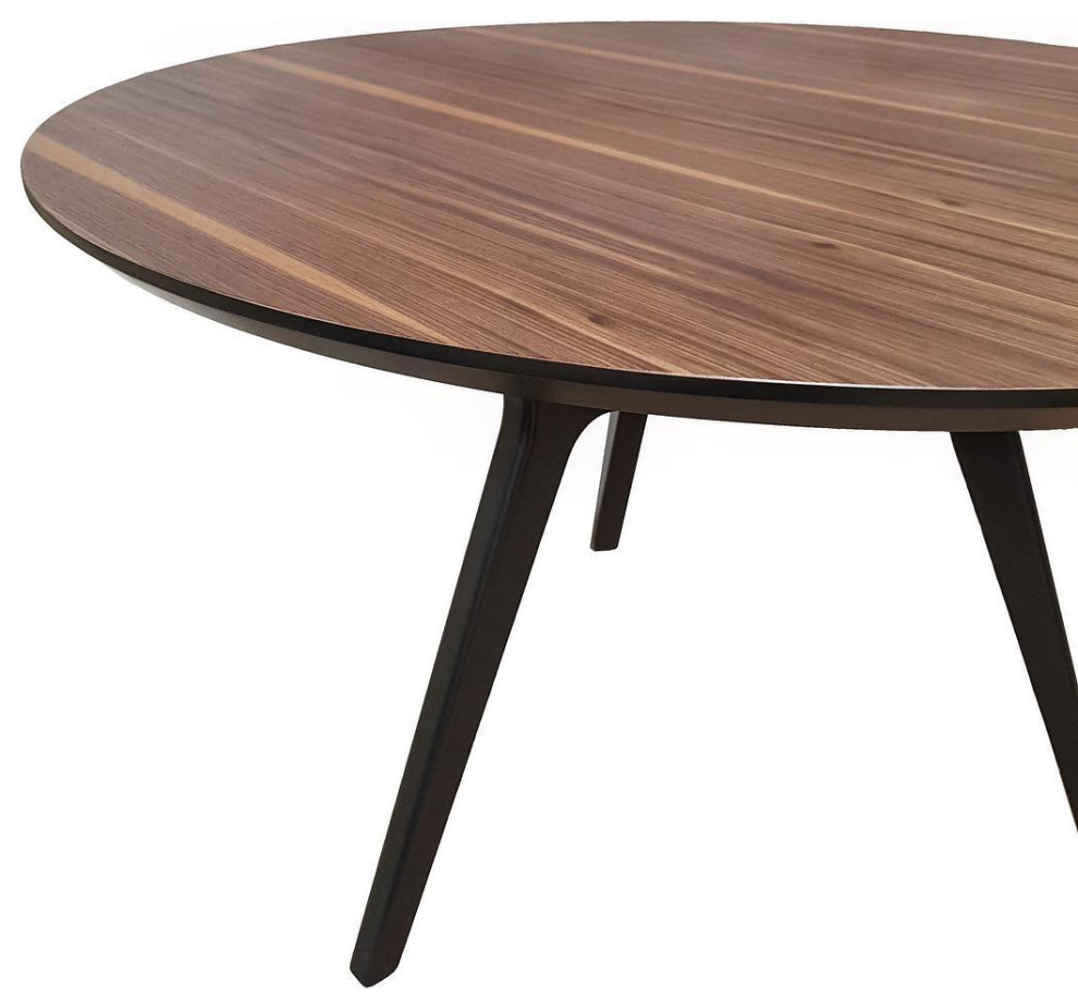 Обложка проекта: Стол Glat в яркой московской квартире