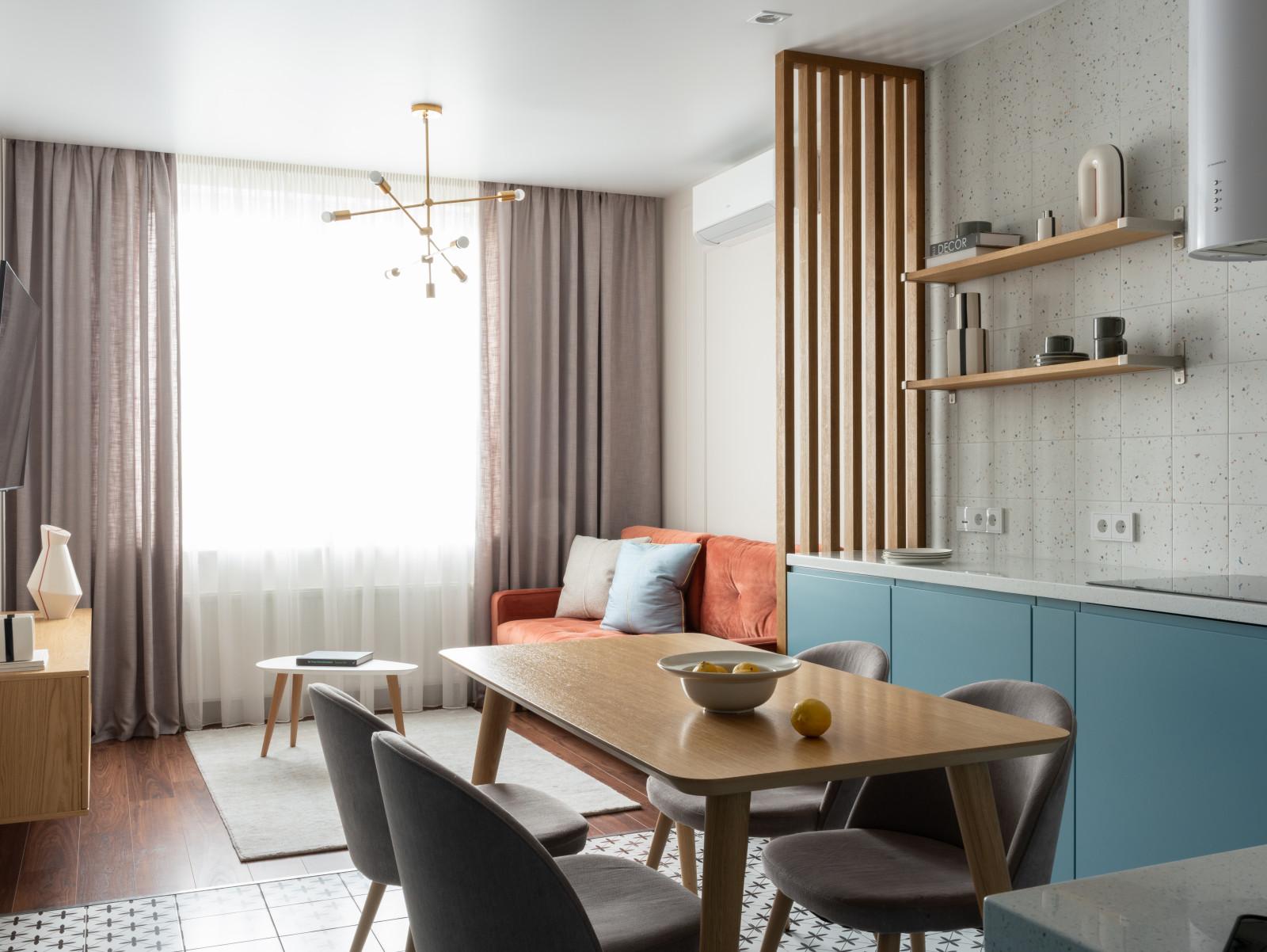 Дом на Набережной