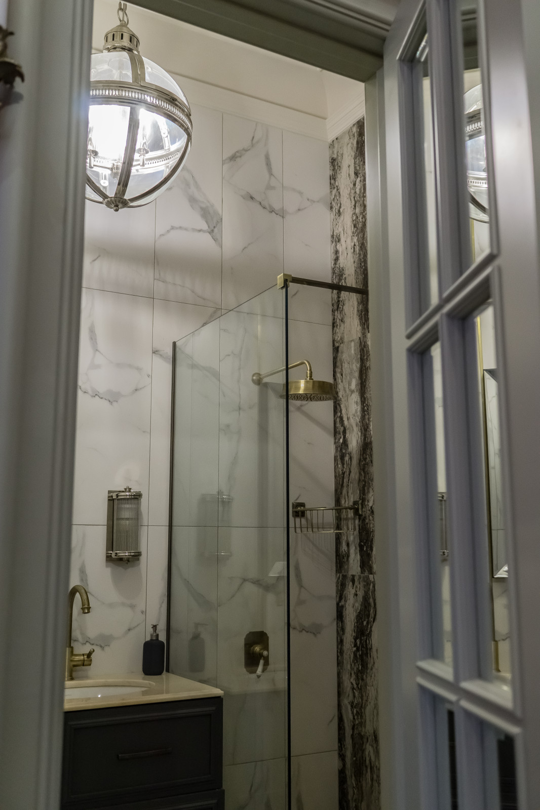 CHATEAU DE LA PETROGRADKA