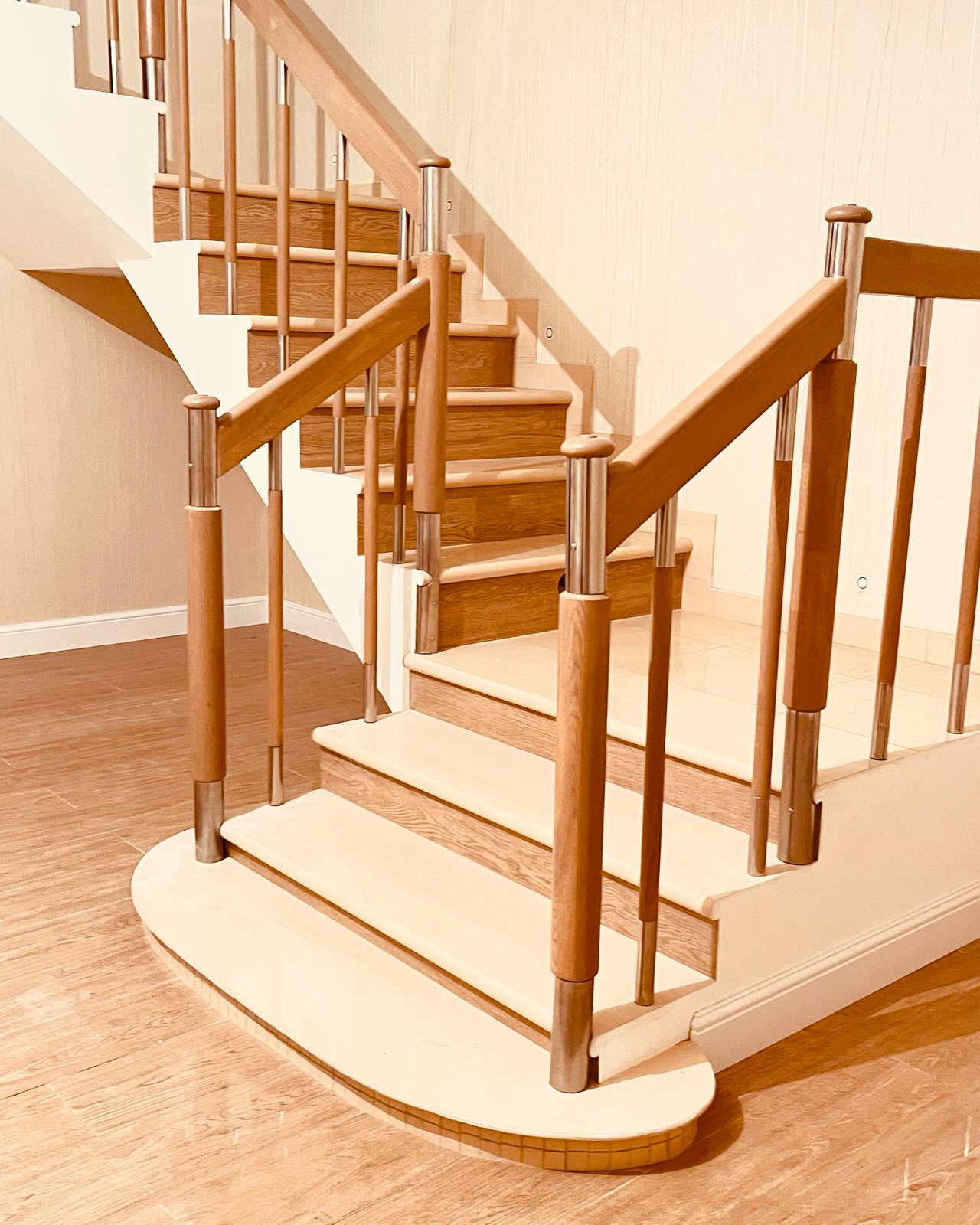 Обложка альбома: Лестницы С Ковкой