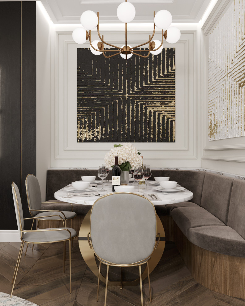 ЖК на Кировоградской улице, семейная пара и взрослый сын, квартира 120 кв.м.