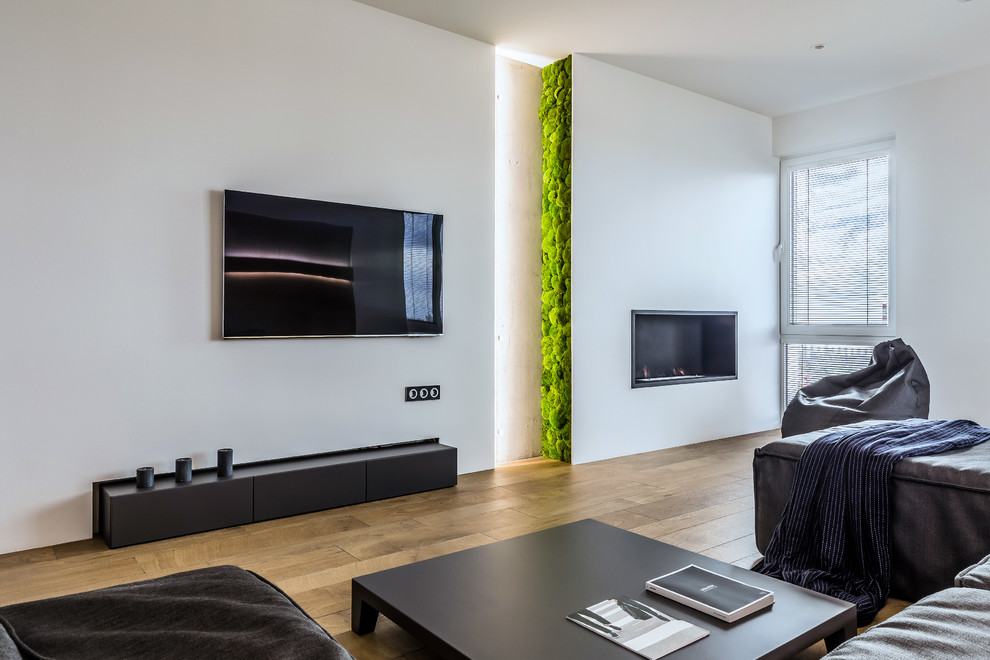 Над городом - интерьер в стиле экоминимализм для холостяка