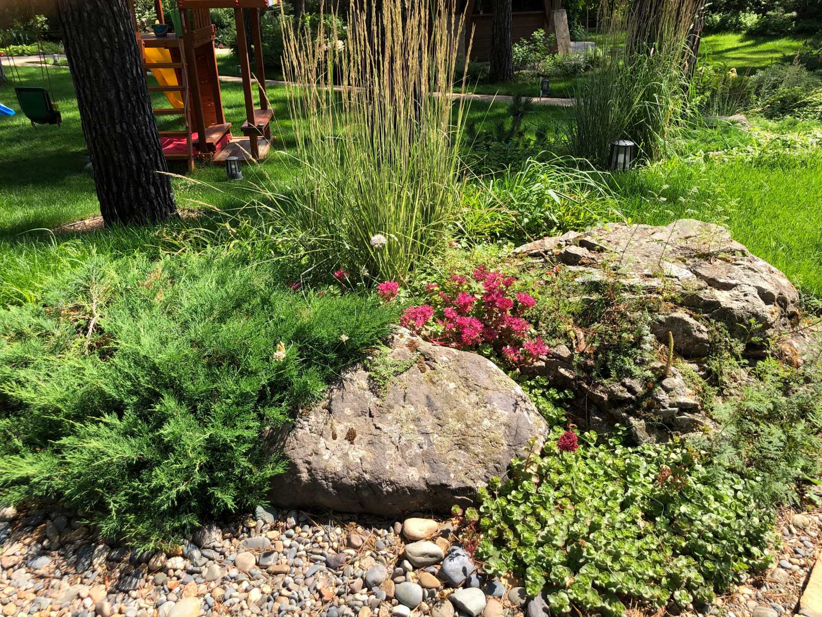 Просторный сад