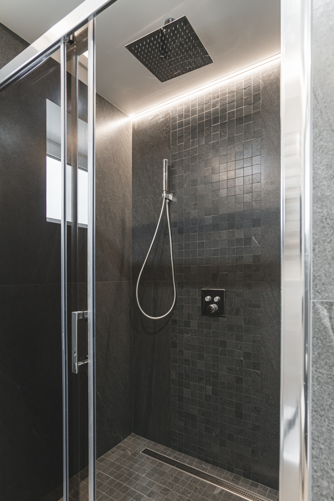 Реализованный интерьер частного дома площадью 300 кв.м.