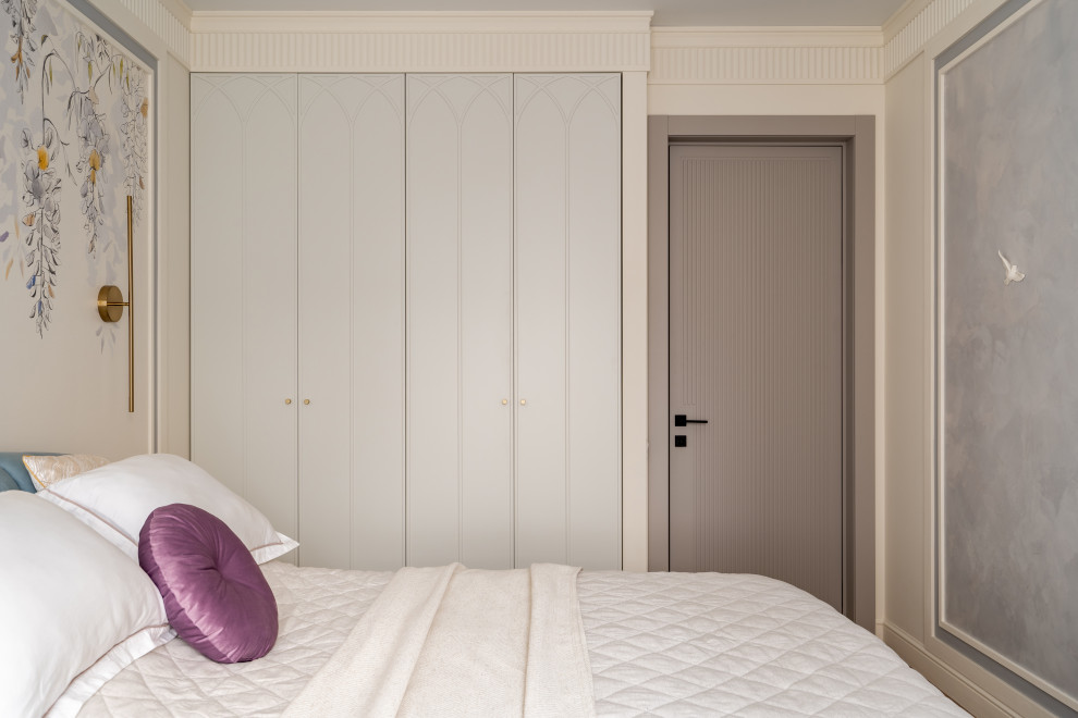 Шкаф с фрезеровкой в спальню