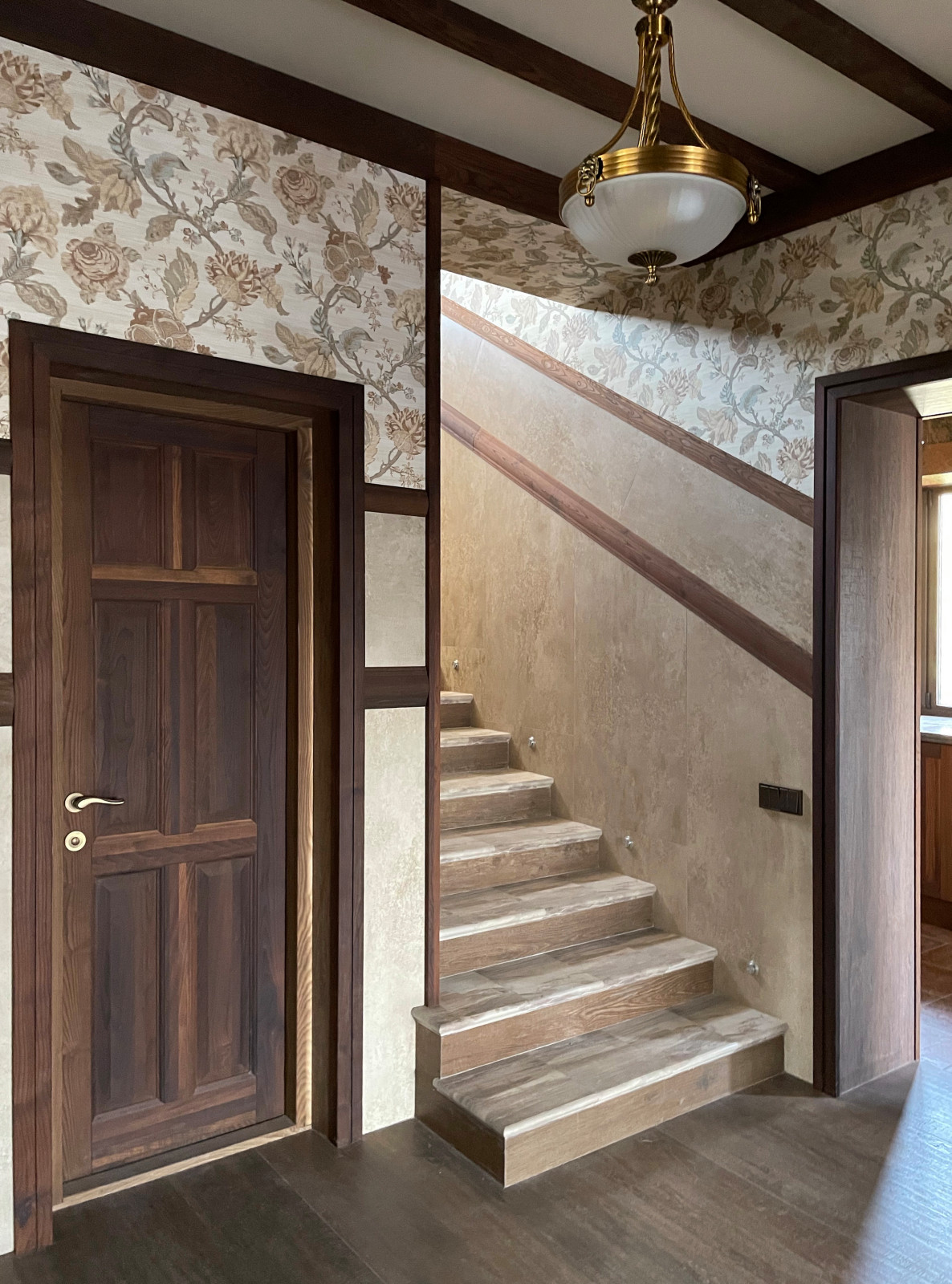 ЗАГОРОДНЫЙ ДОМ В СТИЛЕ "СТАРОЙ АНГЛИИ" _ФРАГМЕНТЫ РЕАЛИЗАЦИИ