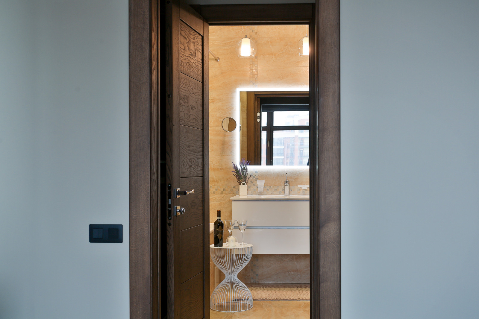 Шелест листьев.