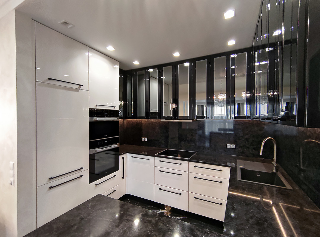 "ул.Лобочевского"