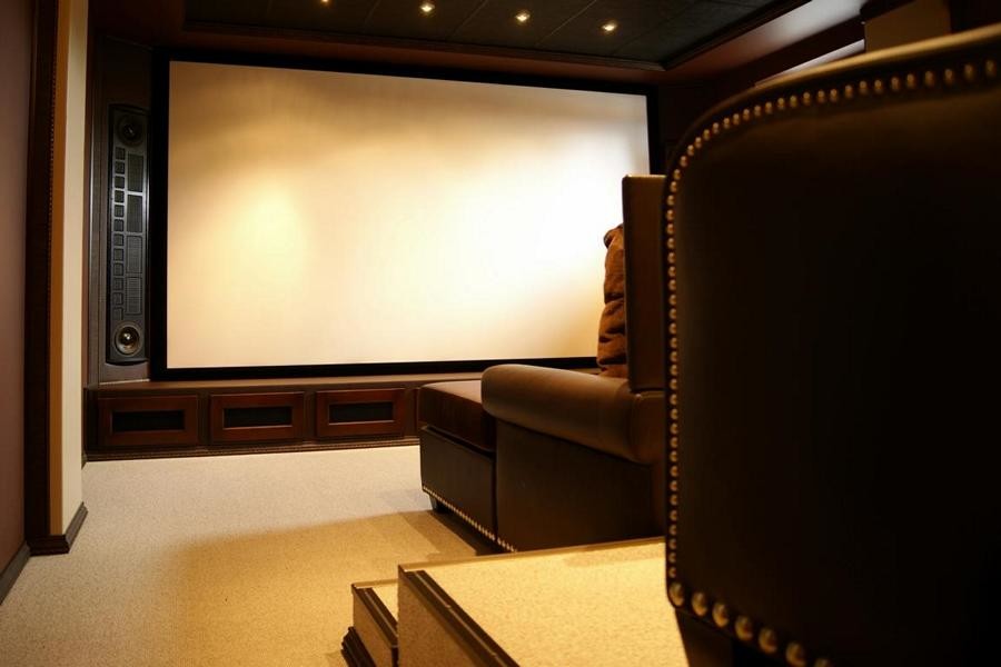 Домашний кинозал в Санкт-Петербурге