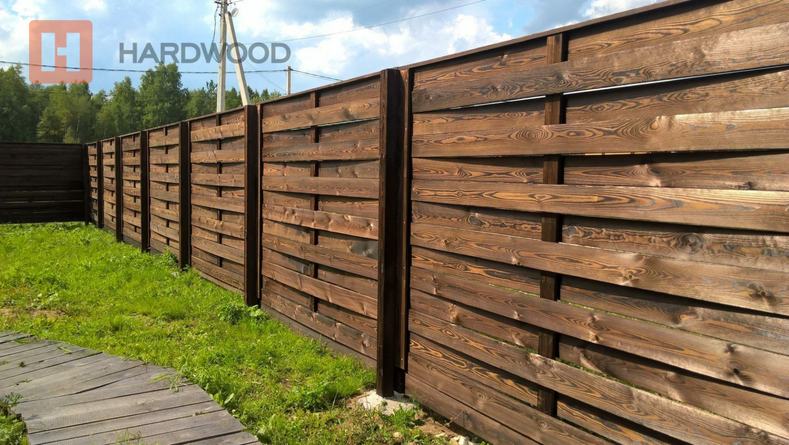 Забор плетенка из каменной древесины