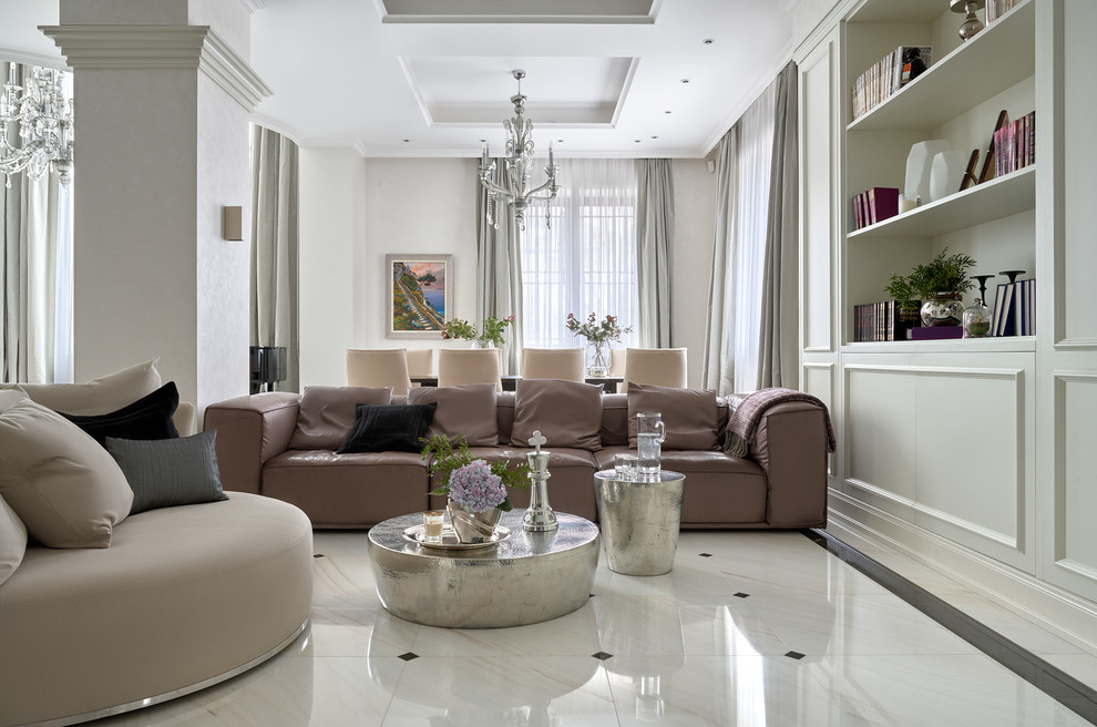 Большой загородный дом