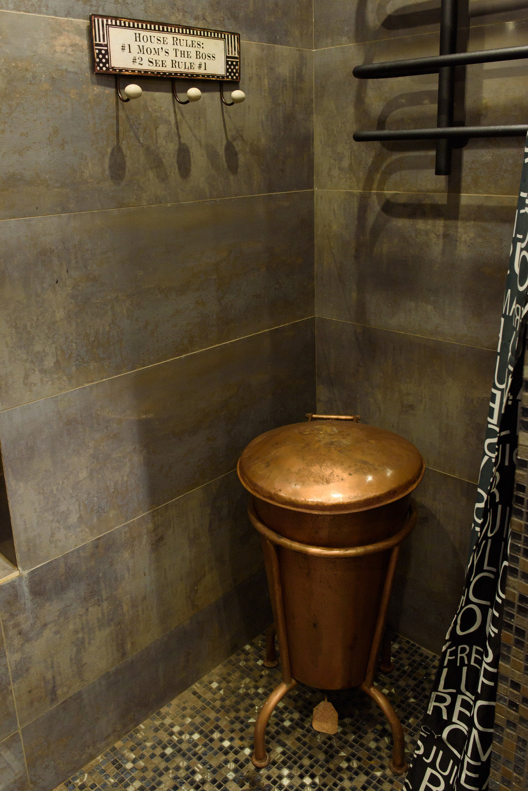 Лофт на высоте птичьего полета. Санузел. Душевая.