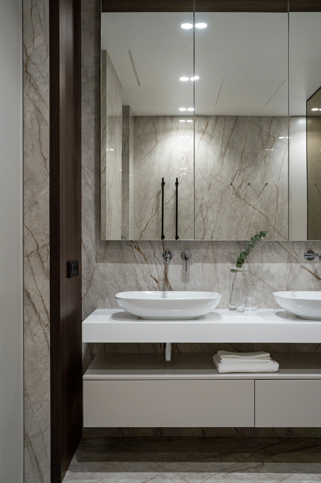 Дом на Мосфильмовской