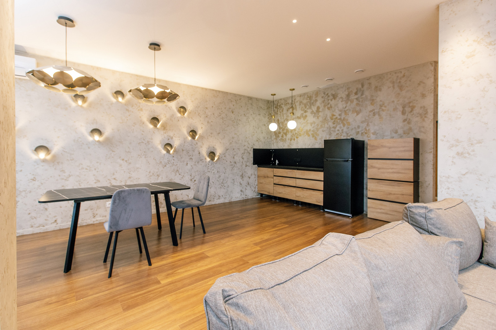 Челябинск. Интерьер Свободы 77