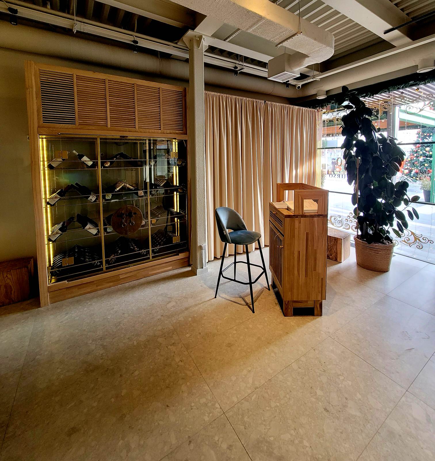 Ресторан черноморской кухни от винного дома Абрау-Дюрсо в Ростове-на-Дону