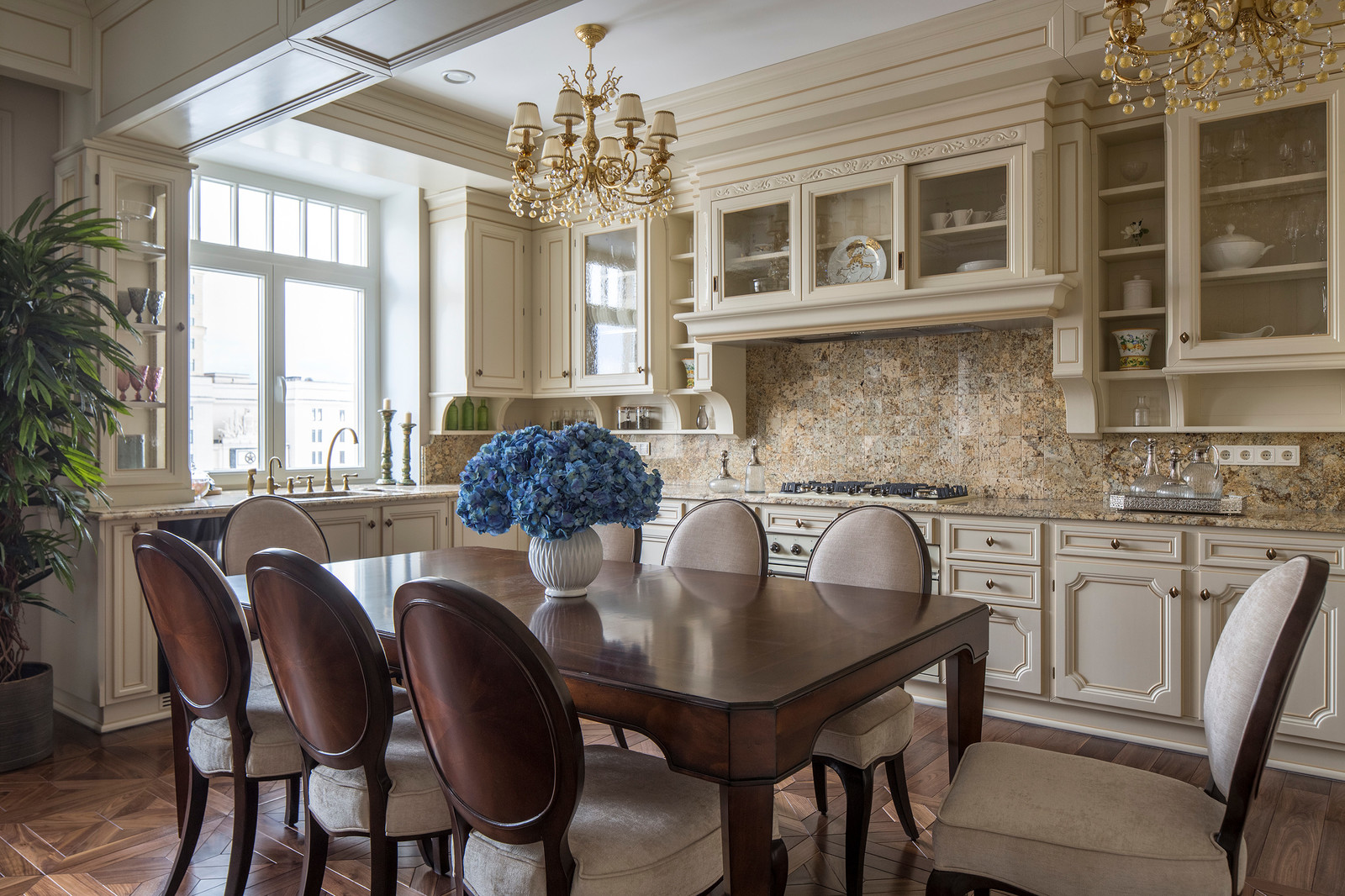 Квартира на Фрунзенской набережной, Москва