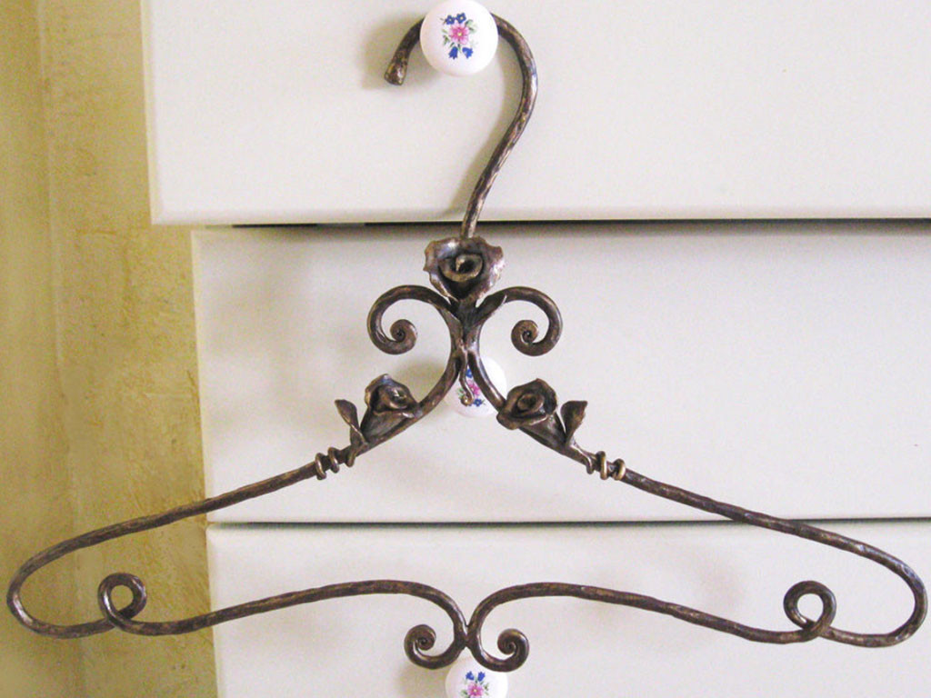 Обложка проекта: Вешалка "Розочки"