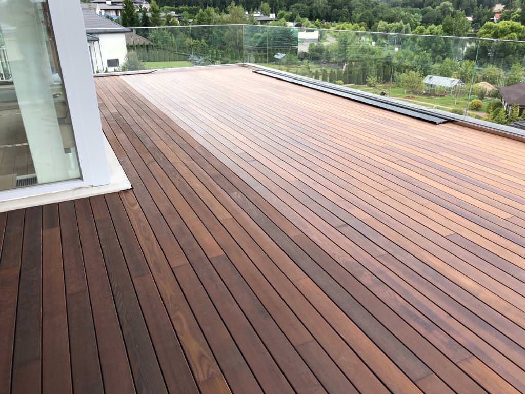 Терраса из термоясеня