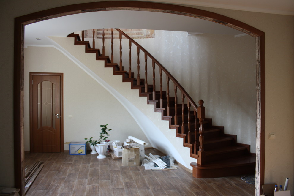 Обложка проекта: Винтовая лестница из бука