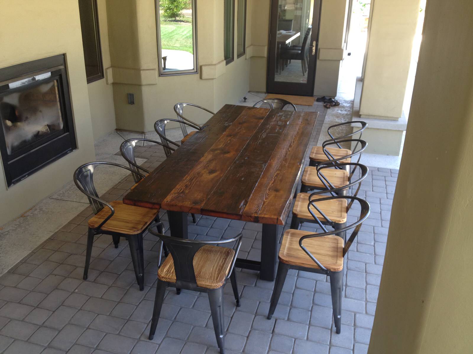 Обложка проекта: Столы (мебель) из натурального дерева ценных пород