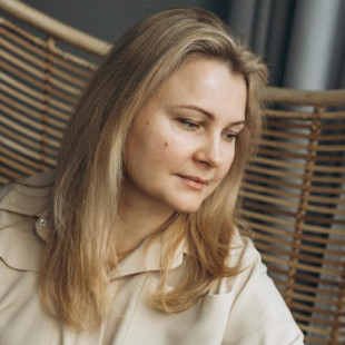 Юлия Наместникова